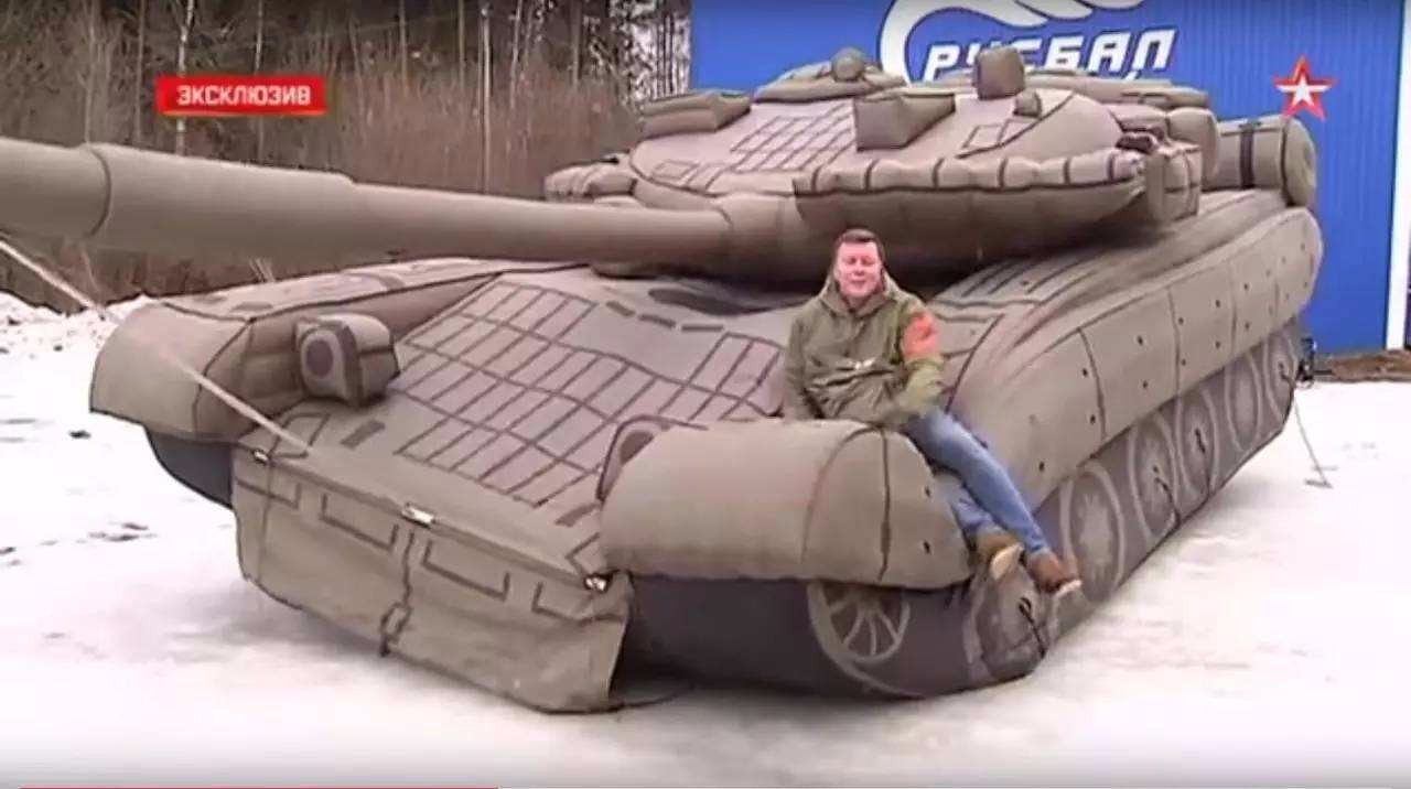 玛纳斯充气军事坦克
